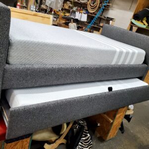 Mattress with foam mattress drawer 